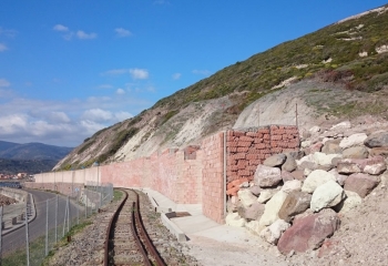 Bosa - Muro di sostegno